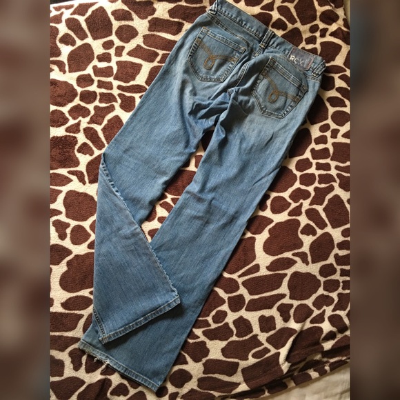 ❌SOLD❌ Roxy Jeans - Picture 2 of 2